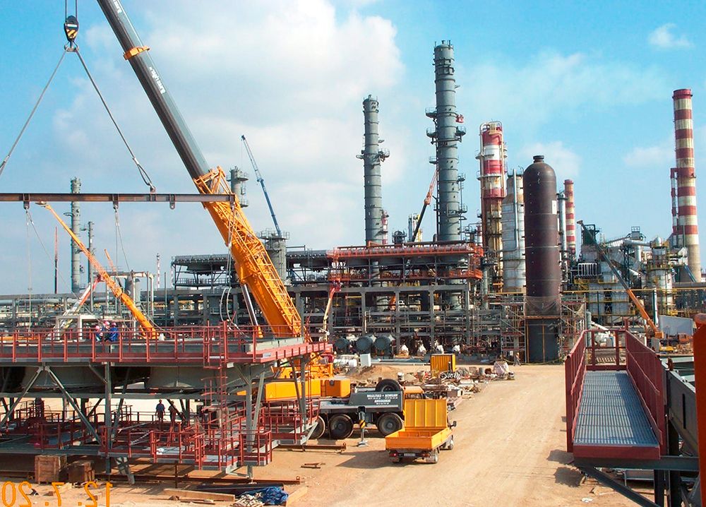 Montaje mecánico Hydrocracker refinería petróleo