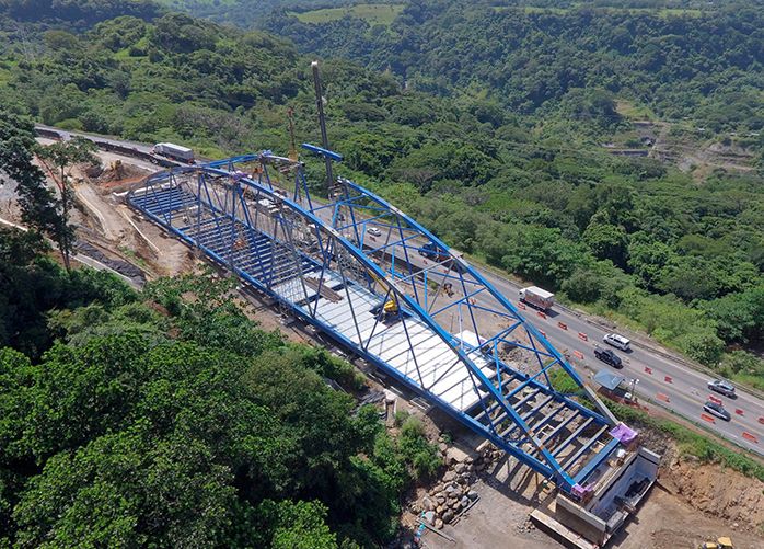 Diseño y construcción del viaducto de la Ruta Nº27, de San José a Puerto Caldera